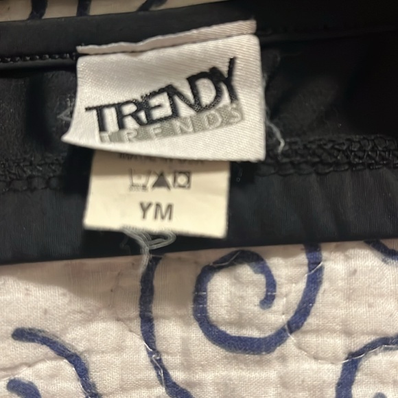 4/$20 Trendy Trends medium dance top. 8-10. Black VIP dance in silver bling. - Picture 3 of 5